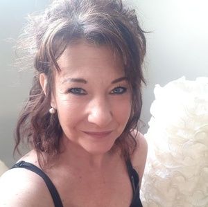 Meet your Posher, Guylaine